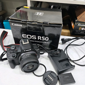 캐논 eos r50 + 18-45 렌즈 세트 이미지