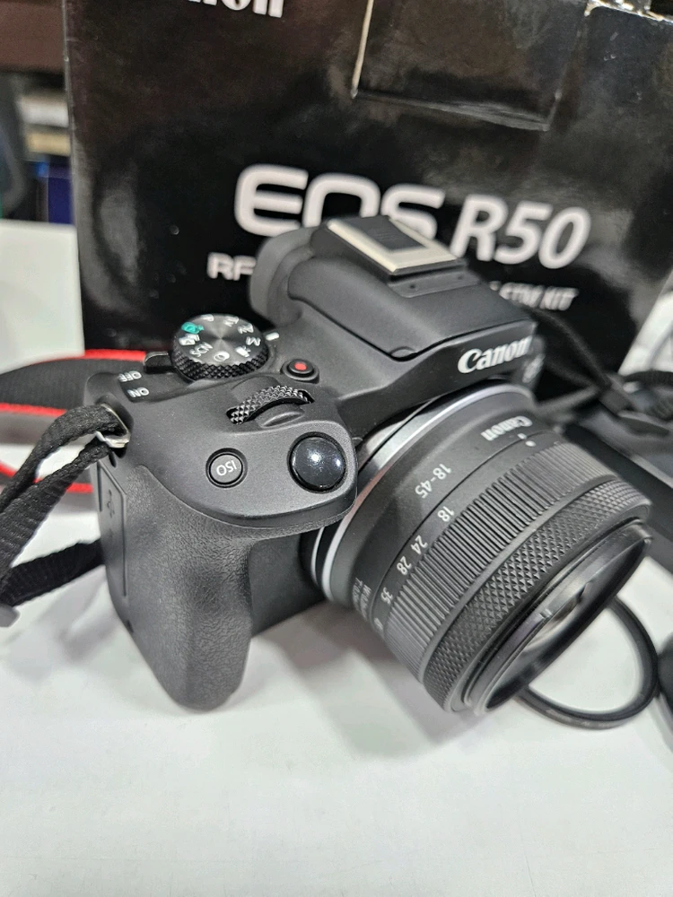 캐논 eos r50 + 18-45 렌즈 세트 이미지