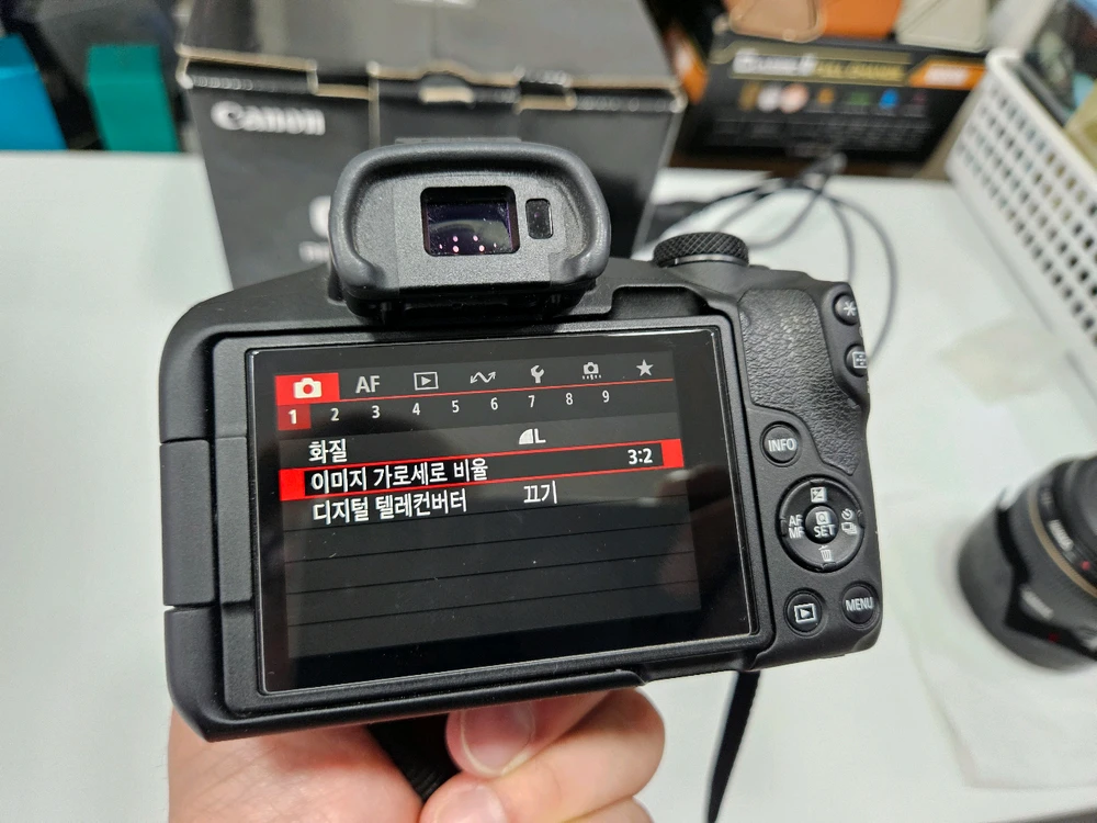 캐논 eos r50 + 18-45 렌즈 세트 이미지