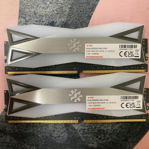 XPG DDR4 3200 8GB CL16 x 2 이미지