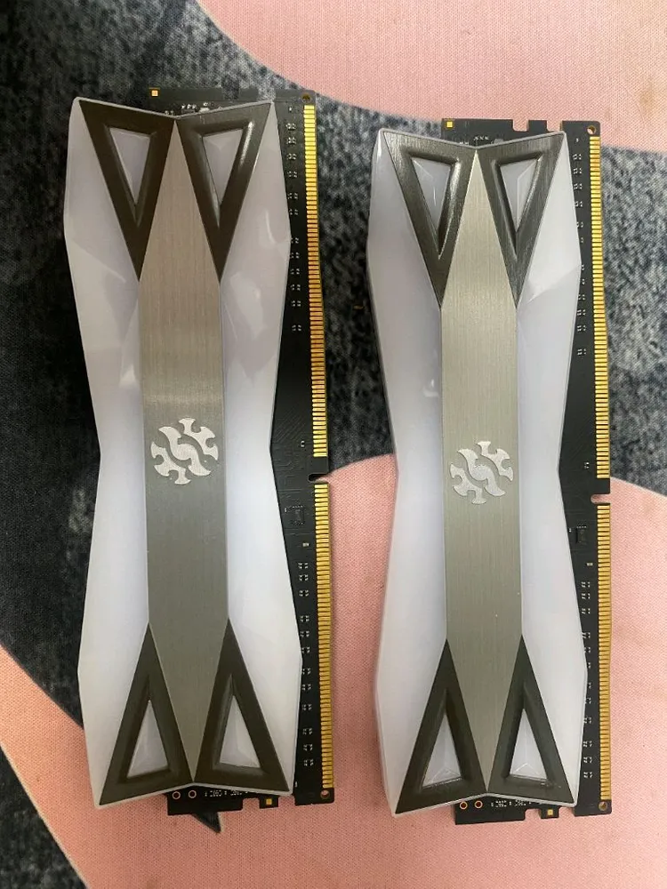 XPG DDR4 3200 8GB CL16 x 2 이미지
