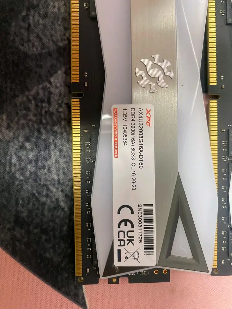 XPG DDR4 3200 8GB CL16 x 2 이미지