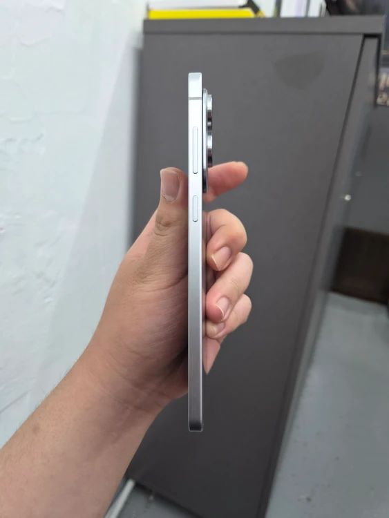 갤럭시 S25 엣지 실버 256G 이미지