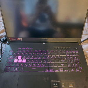 ASUS TUF GAMING A17 부품용 게이밍노트북 이미지
