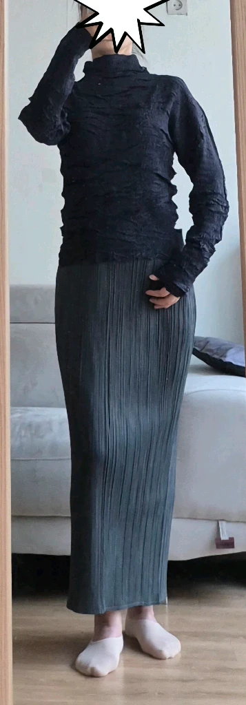 이세이미야케 플리츠 플리즈 ISSEYMIYAKE 블라우스+플리츠롱스커트 이미지