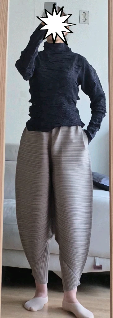 이세이미야케 플리츠 플리즈 ISSEYMIYAKE 블라우스+플리츠롱스커트 이미지