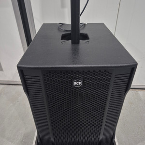 RCF EVOX12 컬럼어리에스피커 판매 이미지