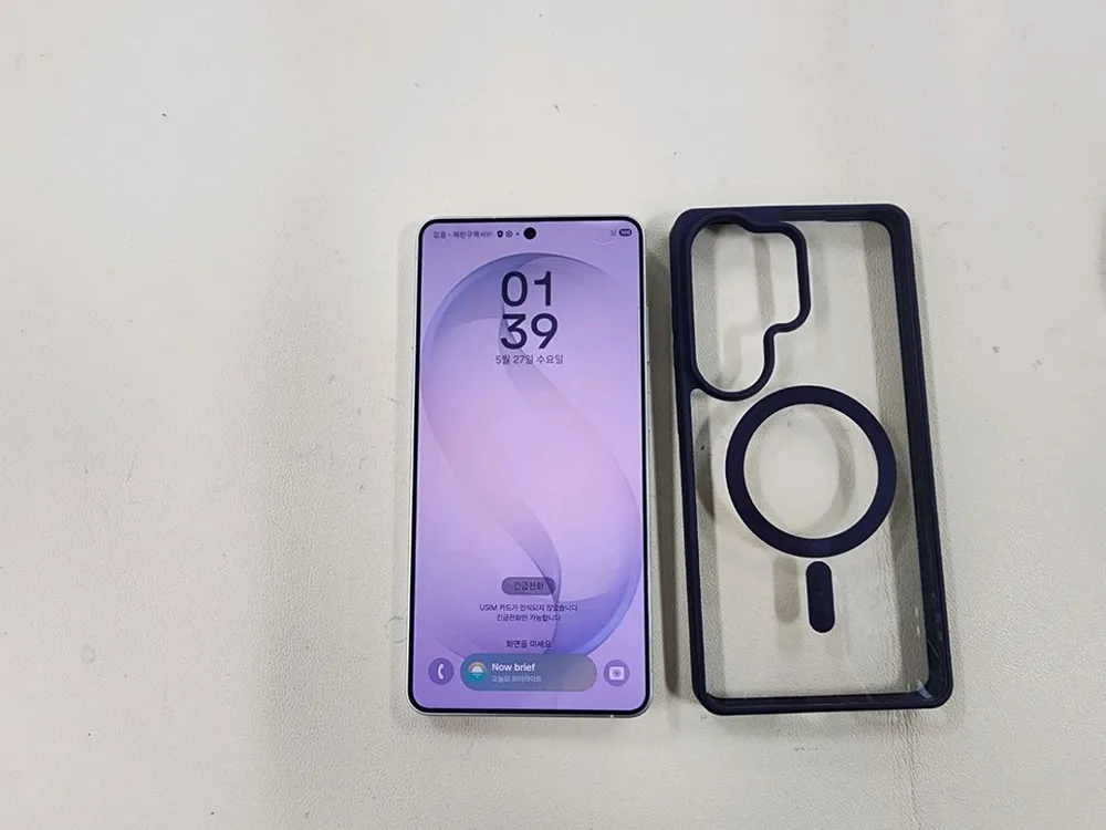 갤럭시s26울트라 256G 밧데리100프로 무찍힘 실사용14일 ^^ 이미지