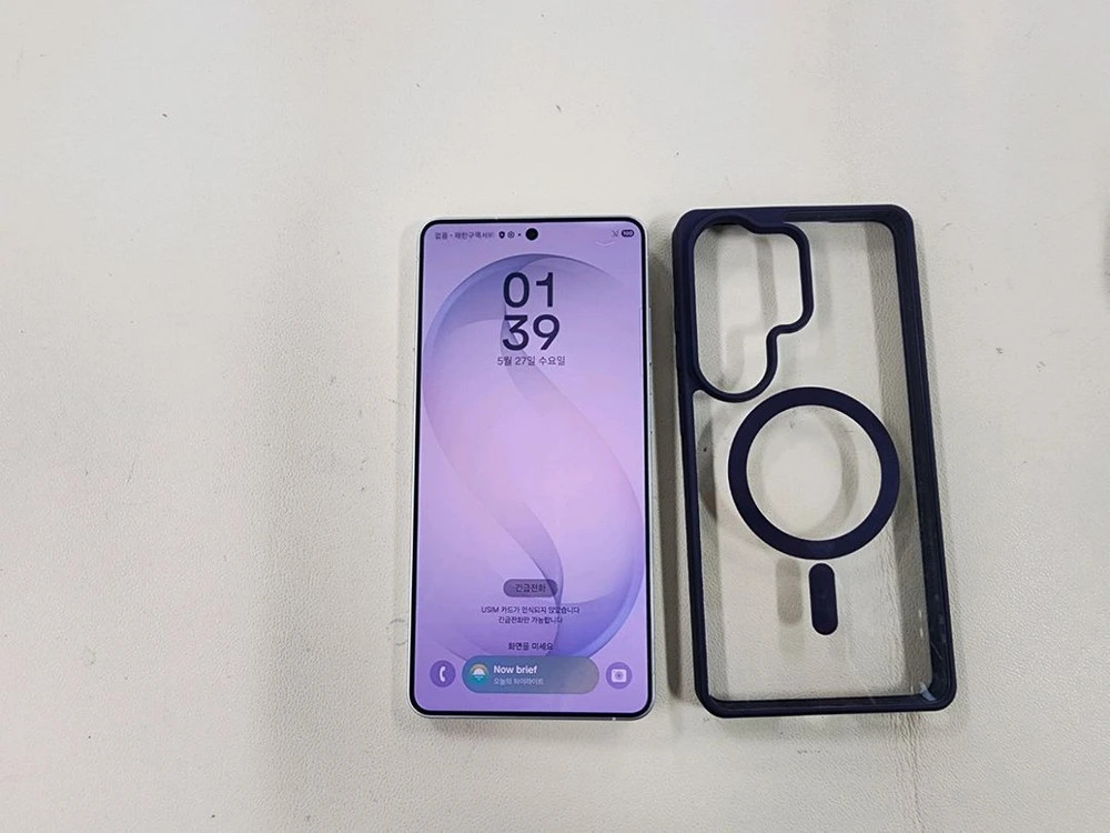 갤럭시s26울트라 256G 밧데리100프로 무찍힘 실사용14일 ^^ 이미지