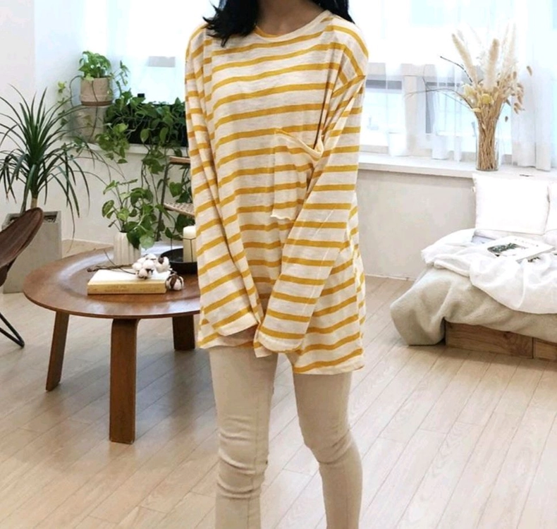 헐렁 줄무늬 티셔츠 블루색상 이미지