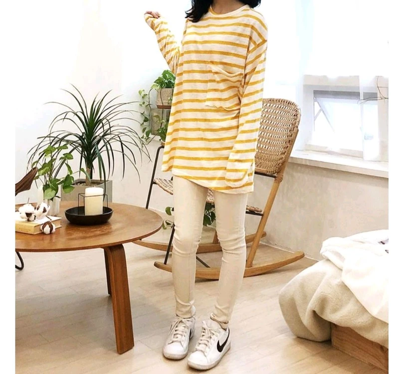 헐렁 줄무늬 티셔츠 블루색상 이미지