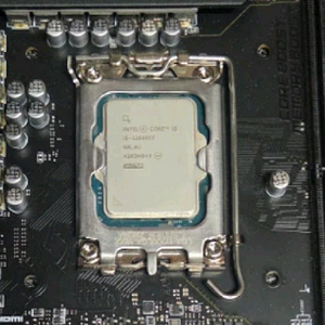 i5 12600kf 팔아요 이미지