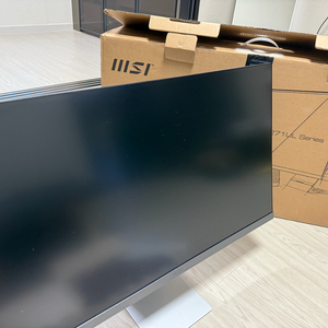 MSI MD271UL 27인치 4K UHD 모니터 팝니다 이미지