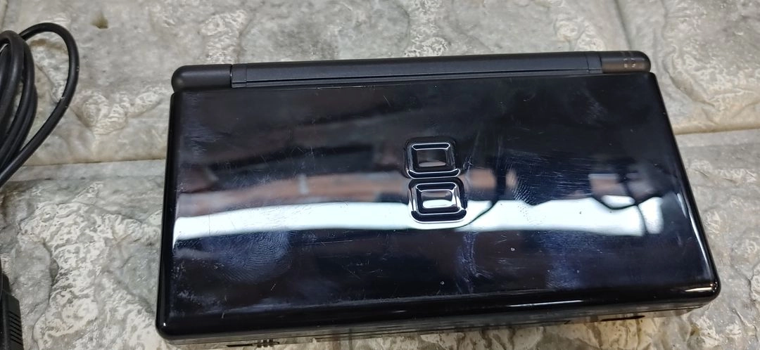닌텐도 ds라이트 게임기 이미지