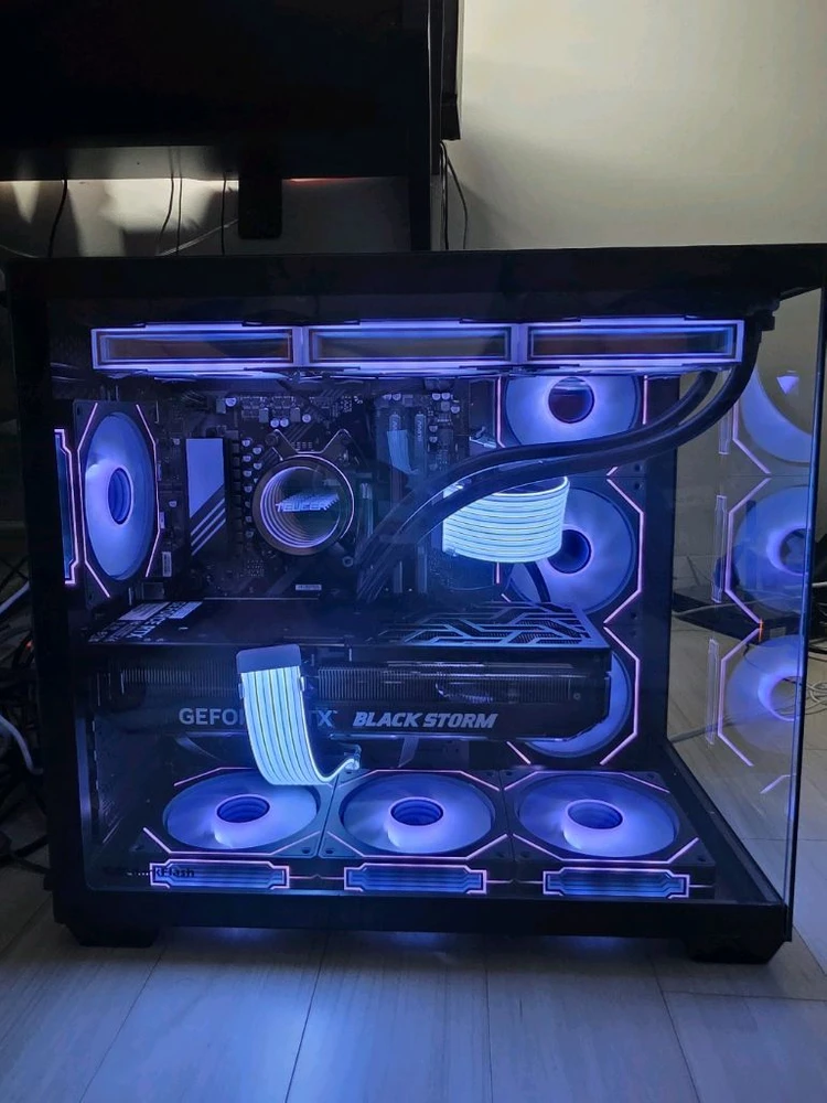 라이젠7 7800X3D RTX4080S 본체 싸게팝니다 이미지