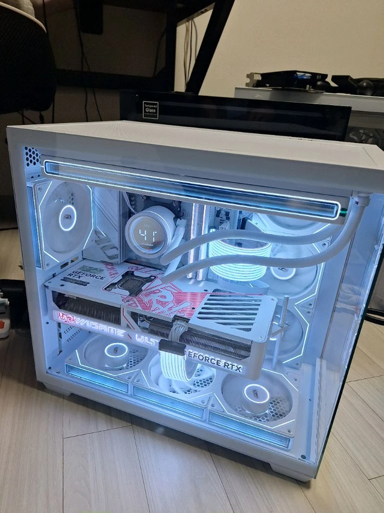 라이젠7 9800X3D RTX5080 신품PC화이트 이미지
