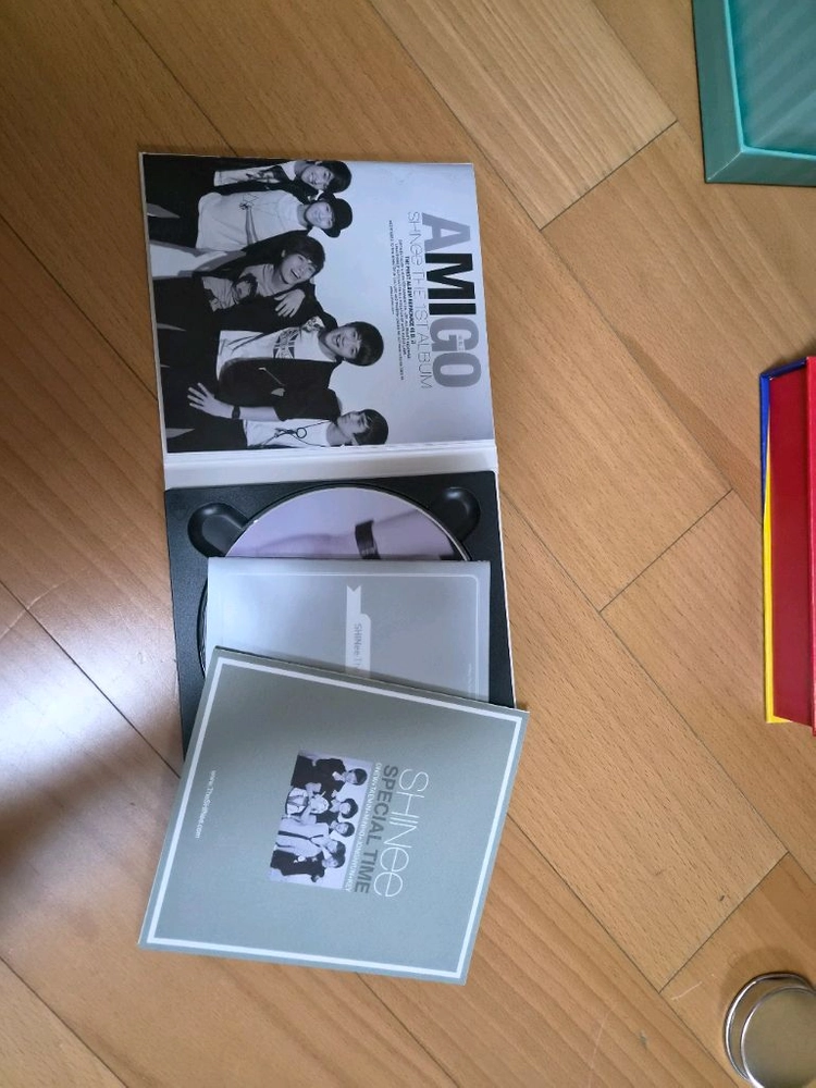 샤이니 굿즈 팝니다 이미지