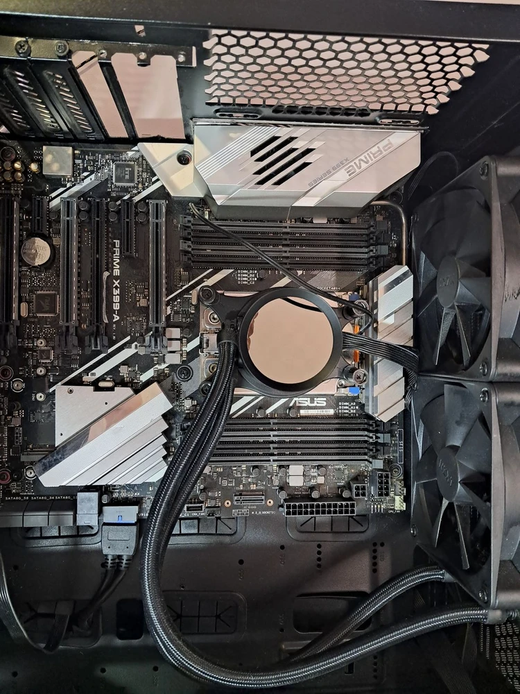 AMD 쓰레드리퍼 1950X + X399-A + 크라켄 수랭 세트 반본체 (쿨러 AS 29년) 이미지