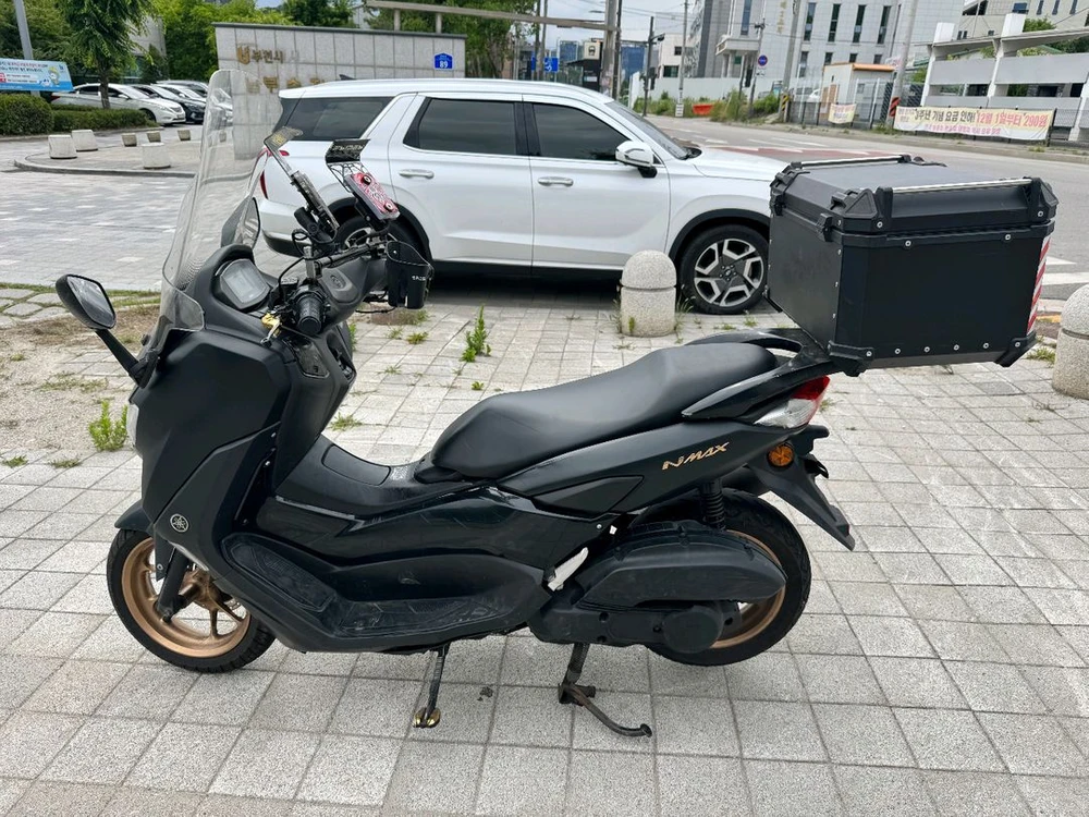 야마하 nmax125 23년 abs 짧은키로수 판매합니다 이미지