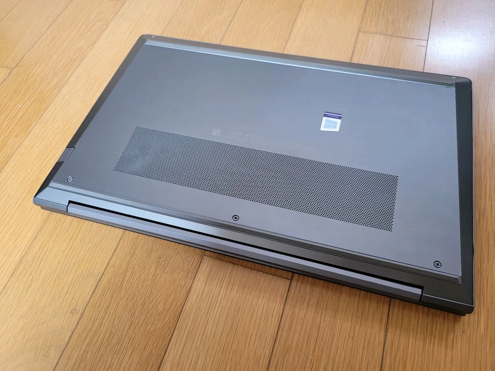 깨끗한 HP 워크스테이션 i7 10세대 16G램 P620 사무/디자인용 노트북 이미지