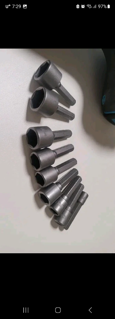 마끼타 oem 임팩드릴 임팩렌치 18V 팝니다 이미지