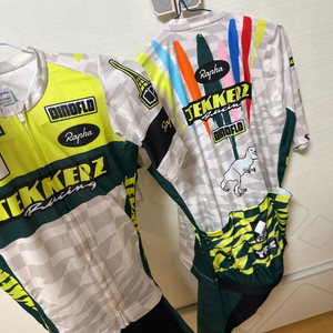 라파 Rapha Tekkerz Racing 팀킷 이미지