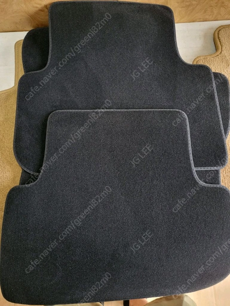 폭스바겐 뉴 티구안 2세대 2.0tdi 정품 순정 매트 메트 발매트 발판 발시트 카매트 코일매트 벌집매트 이미지