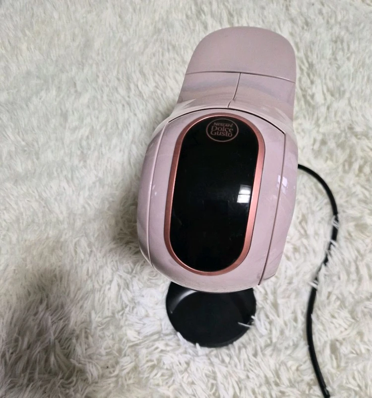 네스카페 돌체구스토 지니오S 모카 핑크 이미지
