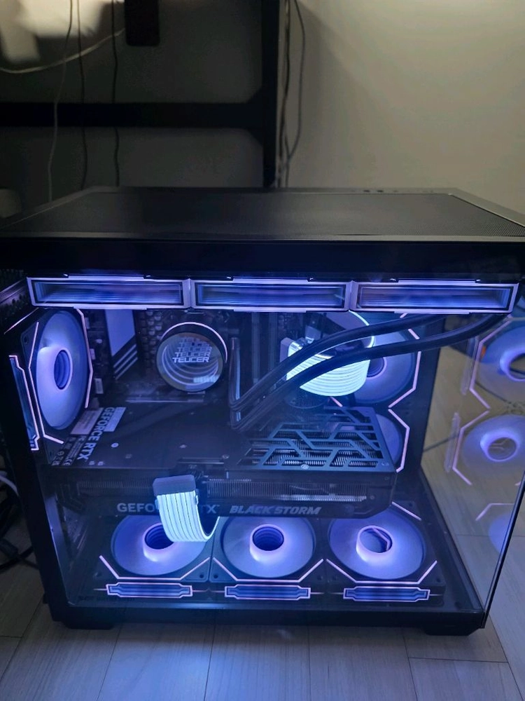 라이젠7 7800X3D RTX4080S 본체팝니다 이미지