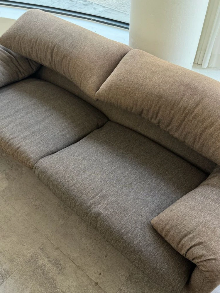 Cassina 마라룽가 2.5인 소파 팝니다 이미지