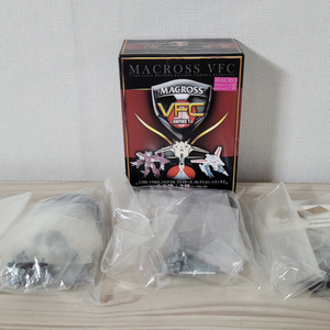 야마토 마크로스 VFC 1 VF-1J 히든 피규어 이미지