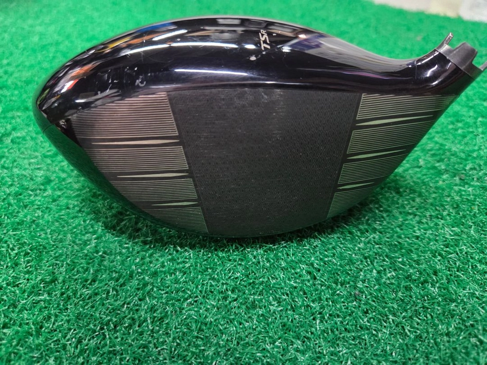 Titleist 타이틀리스트 TSR2 드라이버 헤드 이미지