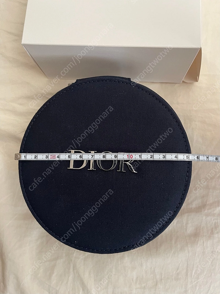 (새제품)디올 dior 블랙 원형 하드 케이스-크로스백 리폼 이미지