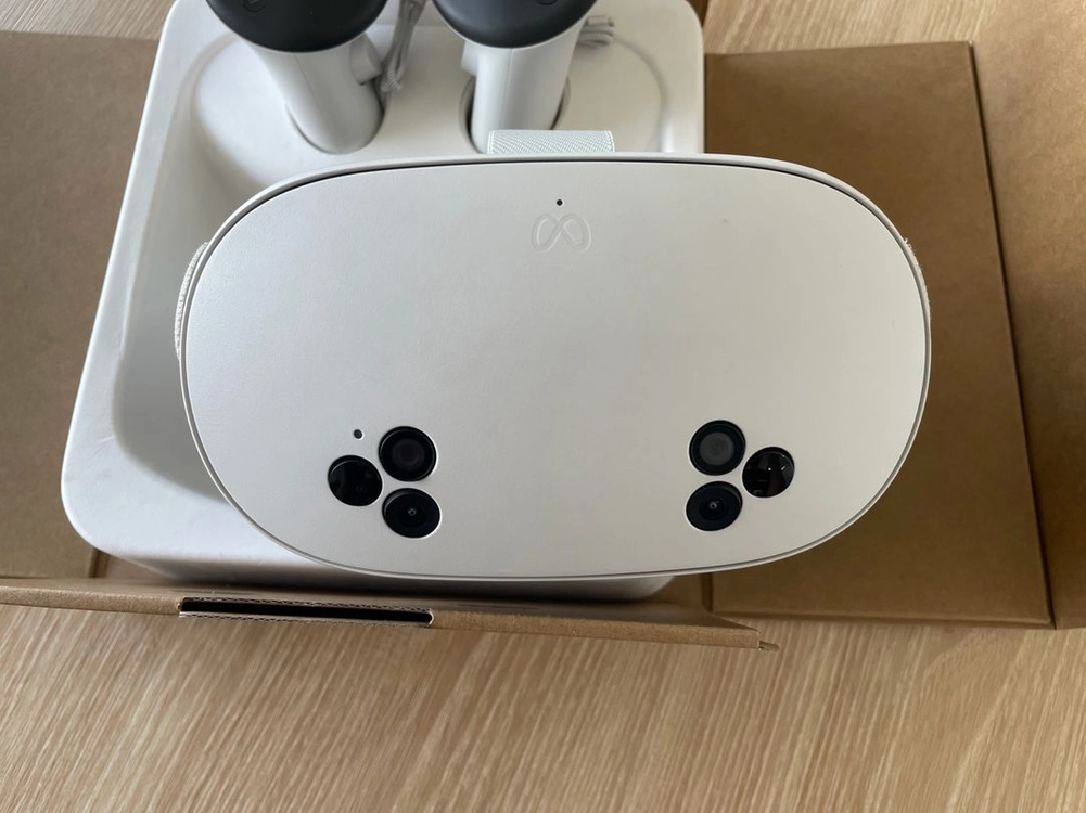 VR 헤드셋 128GB 메타퀘스트 3S 이미지