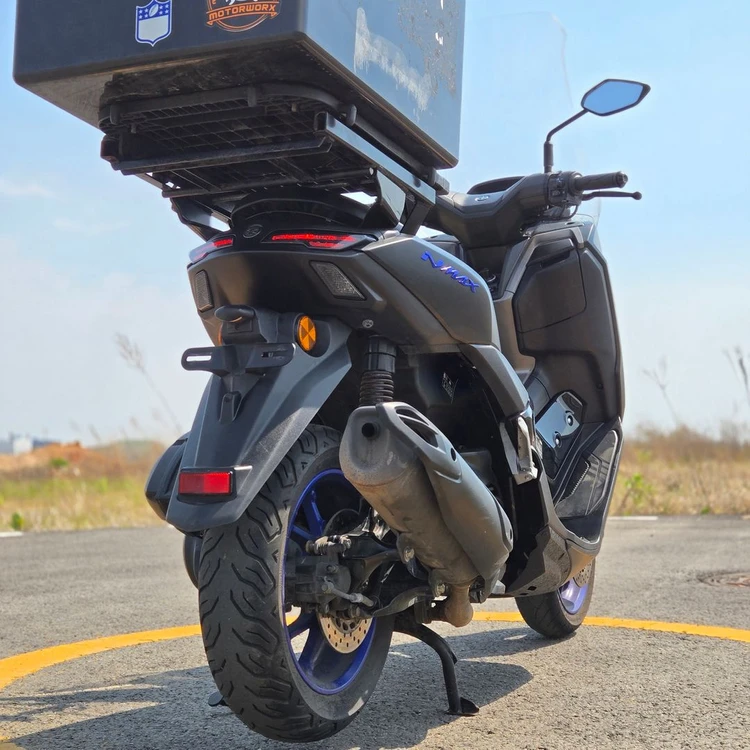 야마하 nmax125 25년식 3만1천km 엔진보링 차량 판매합니다. 이미지