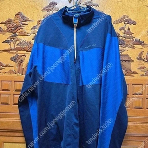 블랙야크 봄 가을 티셔츠 115사이즈 택포 3만원 판매합니다..상태 좋아요 이미지