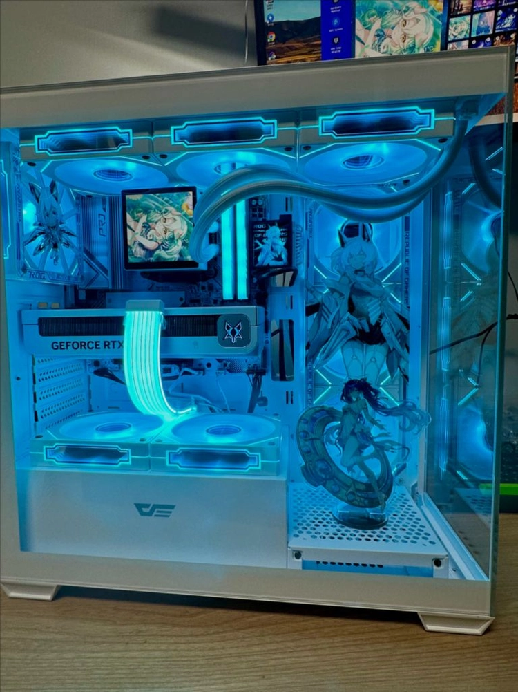 RTX 5060 + 라이젠 5700X + 32G 메모리 [미사용 새 컴퓨터] 고성능 게이밍 데스크탑 PC 이미지