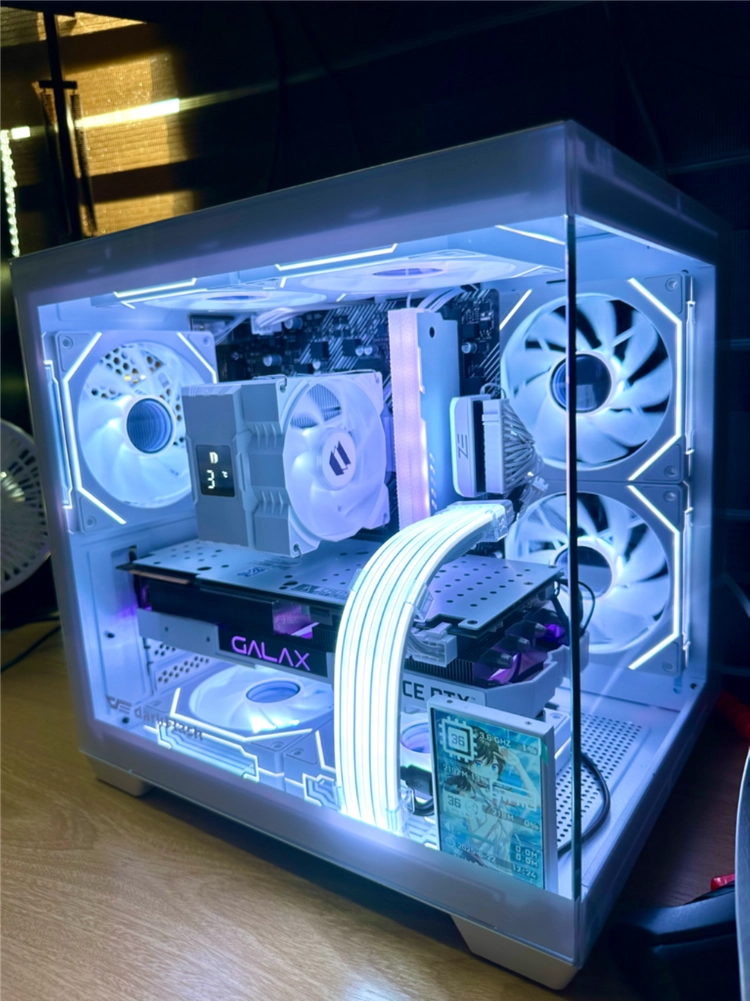 RTX 5060 [미사용 새컴퓨터] 게이밍 데스크탑 PC (부품박스) 이미지