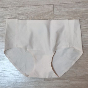 여성 중고 속옷 팬티 판매 이미지