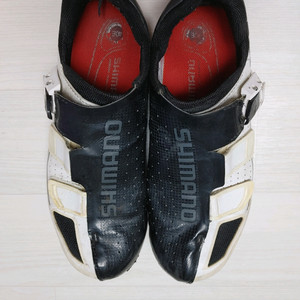 시마노 로드자전거 클릿슈즈sh-r171we 40e사이즈 +시마노 클릿 팝니다. (택포4만) 이미지