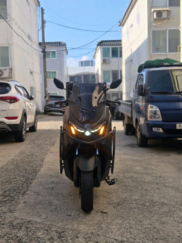 야마하nmax125 25년식 2.7만Km 알탑.카우보이 셋팅 팝니다 이미지