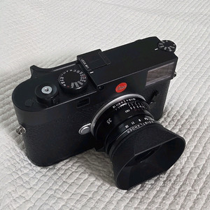 라이카 m11 블랙 + 보이그랜더 울트론 빈티지 35mm f2 이미지