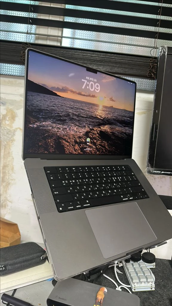 맥북프로 m1pro 16인치 16gb 스그 1tb 81퍼 이미지