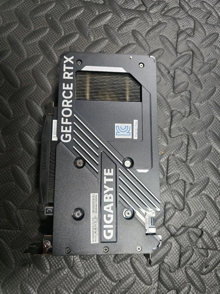 (안산/시흥) 인텔 i5-14400F, RTX 5060 게이밍 컴퓨터 본체 판매 합니다. 이미지