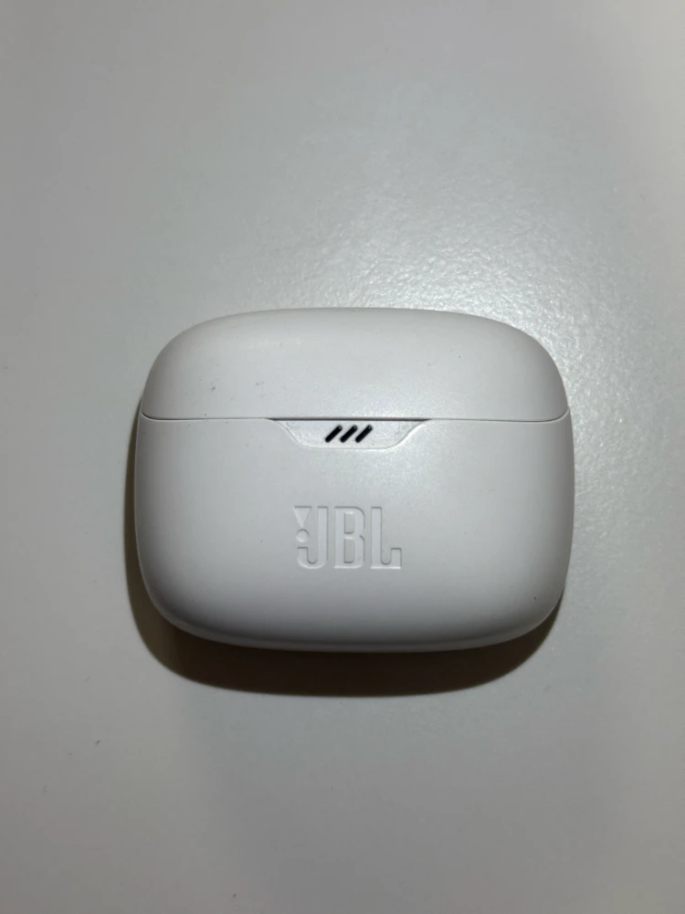 JBL TUNE BUDS 이어폰 이미지