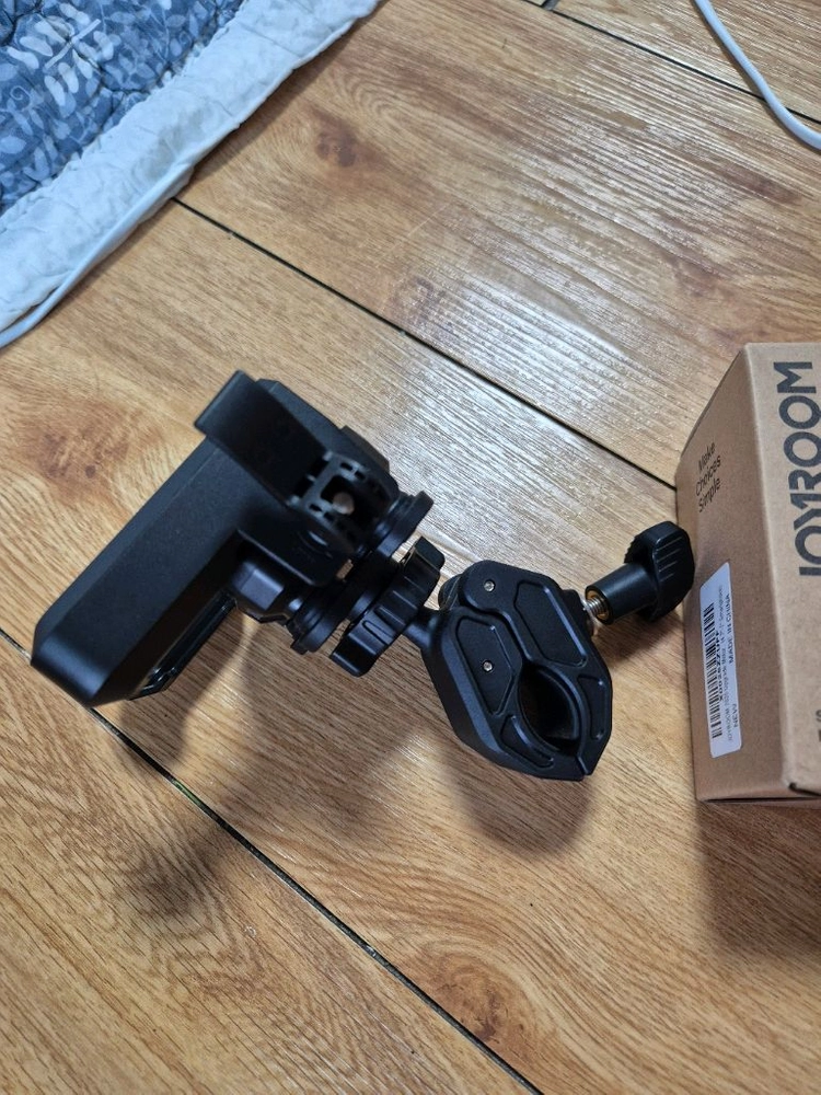 조이룸 Joyroom 진동방지 휴대폰 거치대 이미지