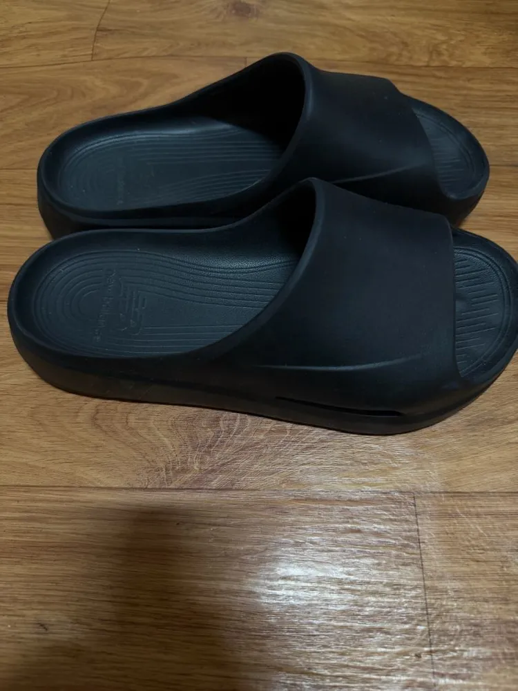 [270] 뉴발란스 슬리퍼 이미지