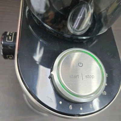 브라운 전동 커피그라인더 KG7070 220g 용량 2~12잔 분쇄 이미지