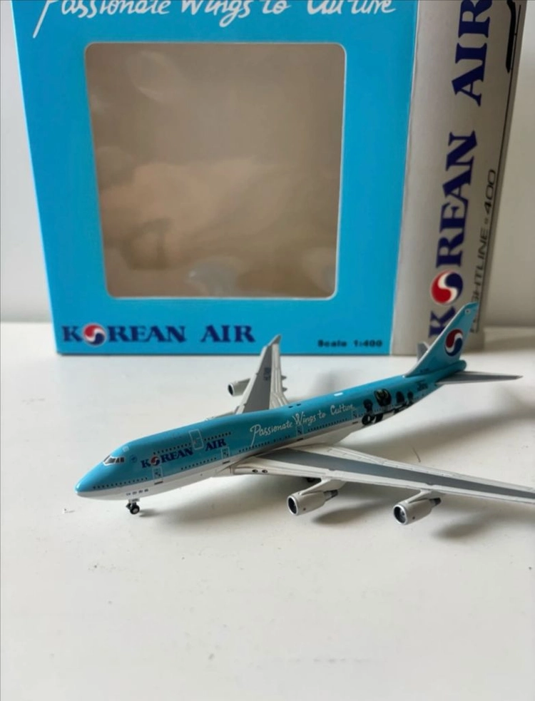 [미개봉급/소장용] 대한항공 B747-400 1:400 다이캐스트 비행기 모형 판매합니다 이미지