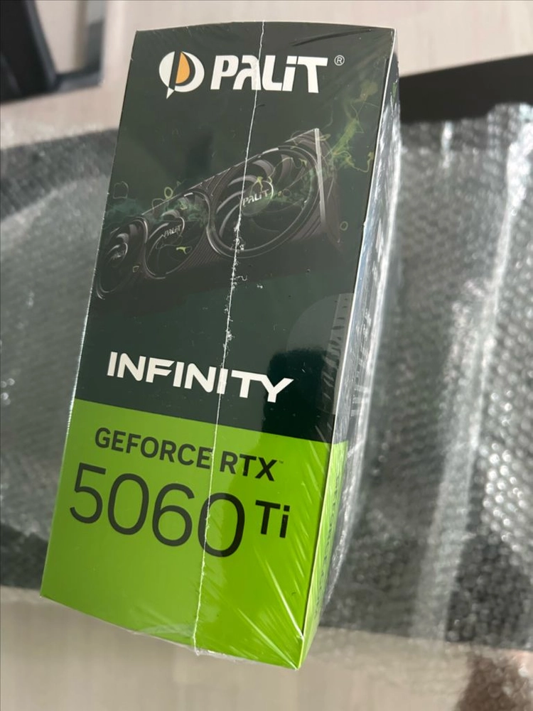 지포스 RTX 5060 Ti 그래픽카드 16Gb 이엠텍 이미지